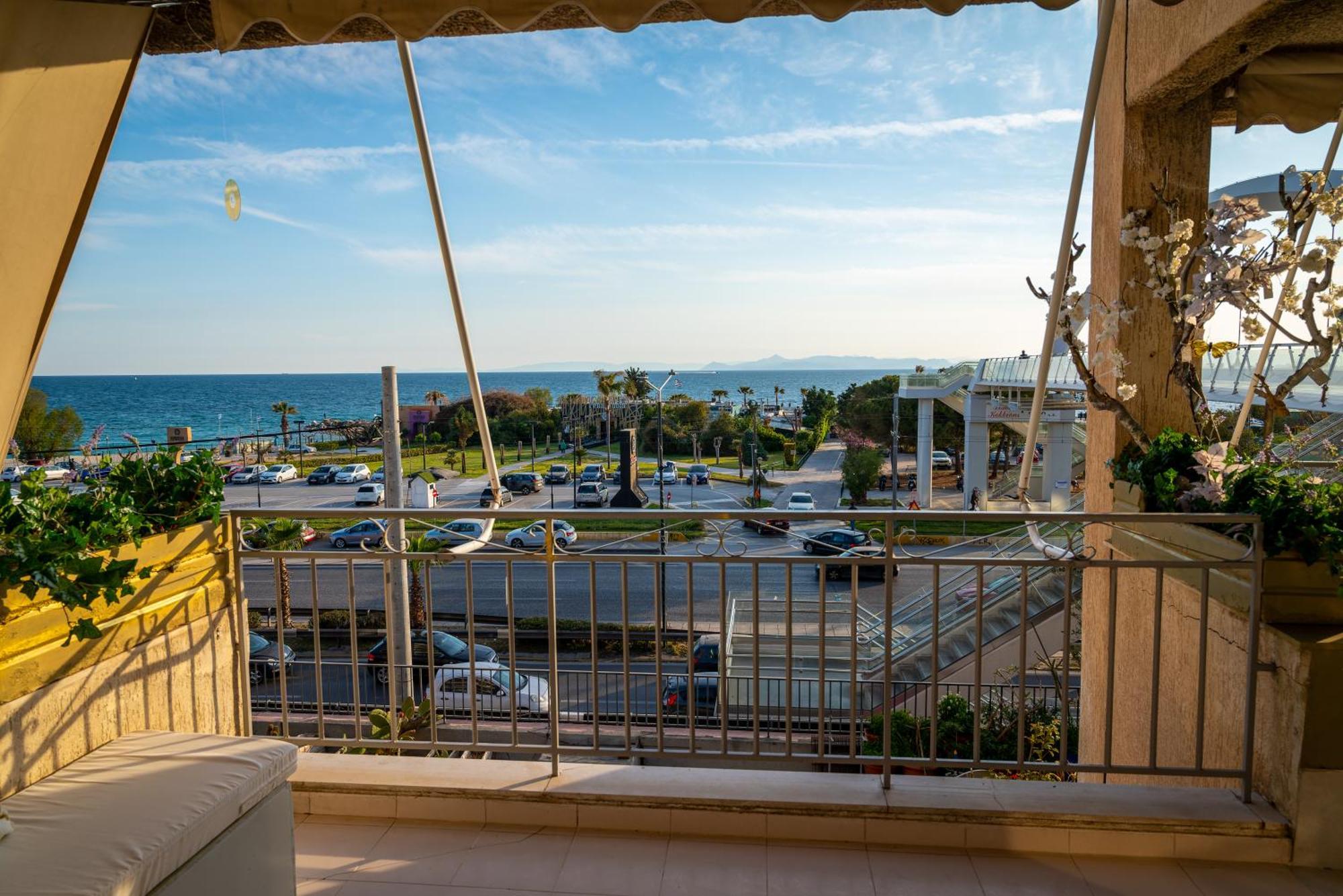 Alimos - Sea View Apartment Атина Екстериор снимка